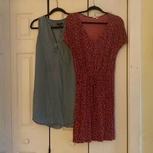 Bundle of 2 Size Small GAP dresses
